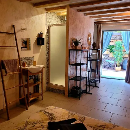 Frühstückspension Ambition Bien Etre Adulte Only 3*